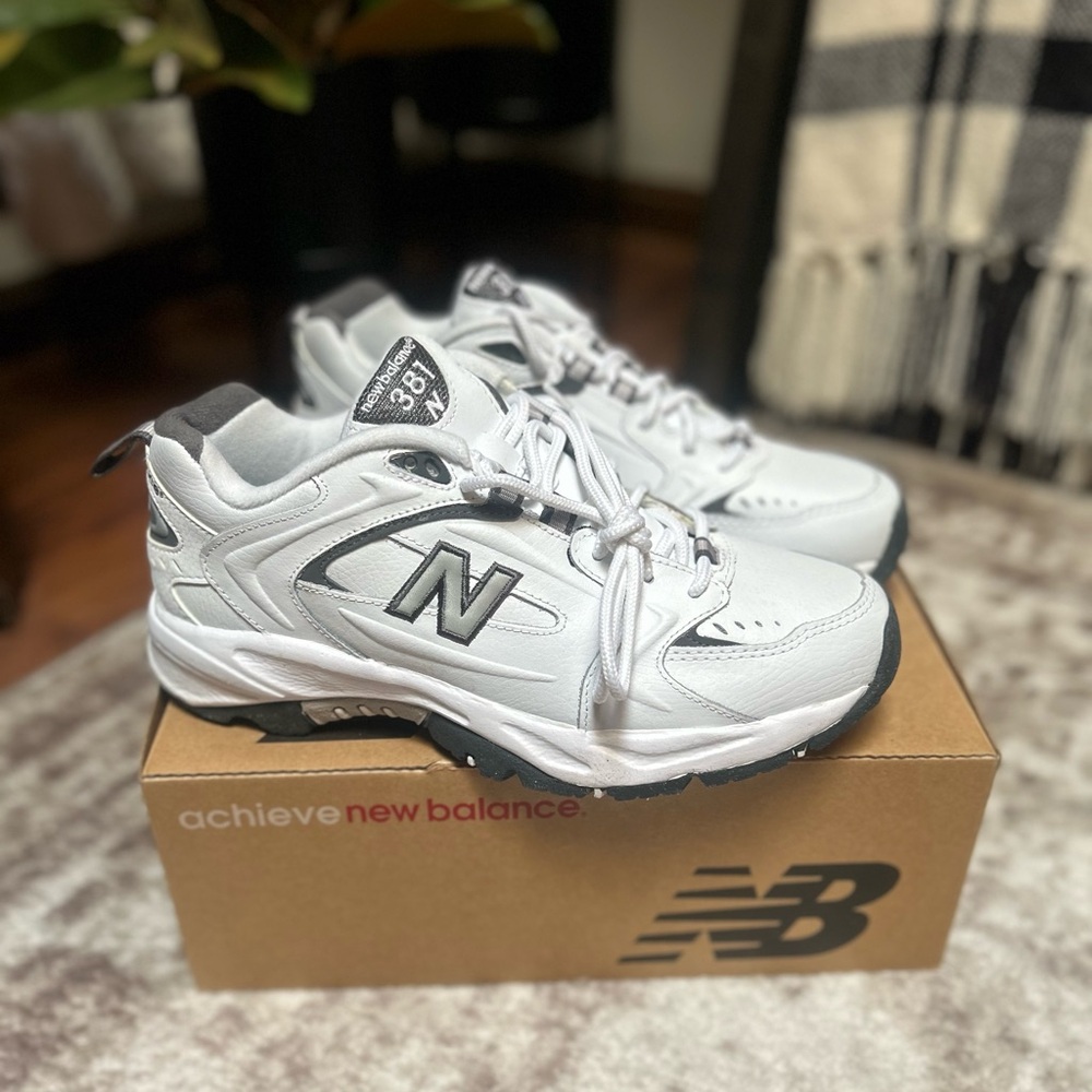 New Balance 381 N Sneakers.
